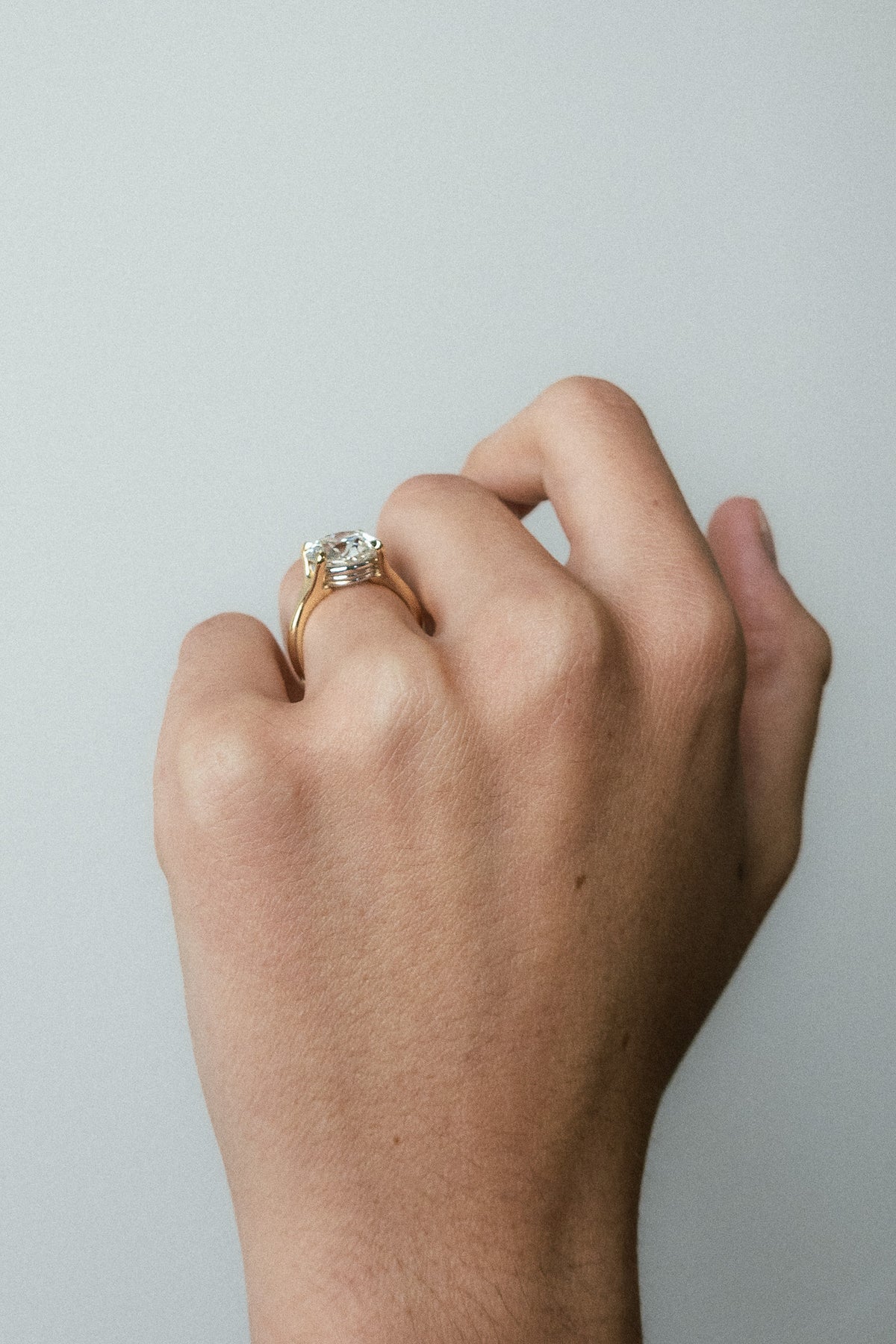 Gira / 4.57 ct Old European