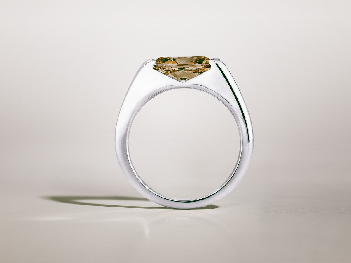 Venus / 1.50 ct Oval